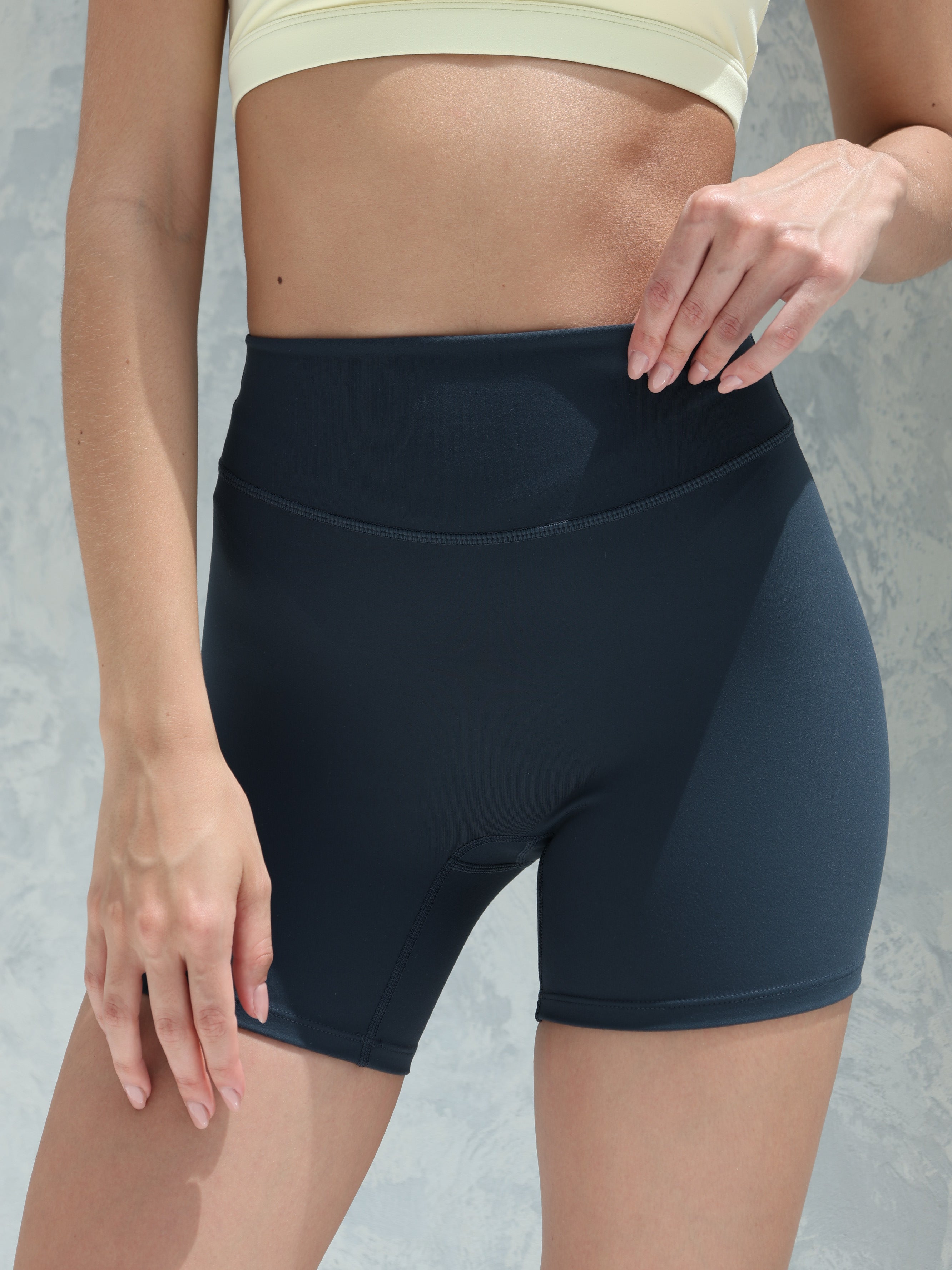 Active Bum Sculpt Short - Blueberry