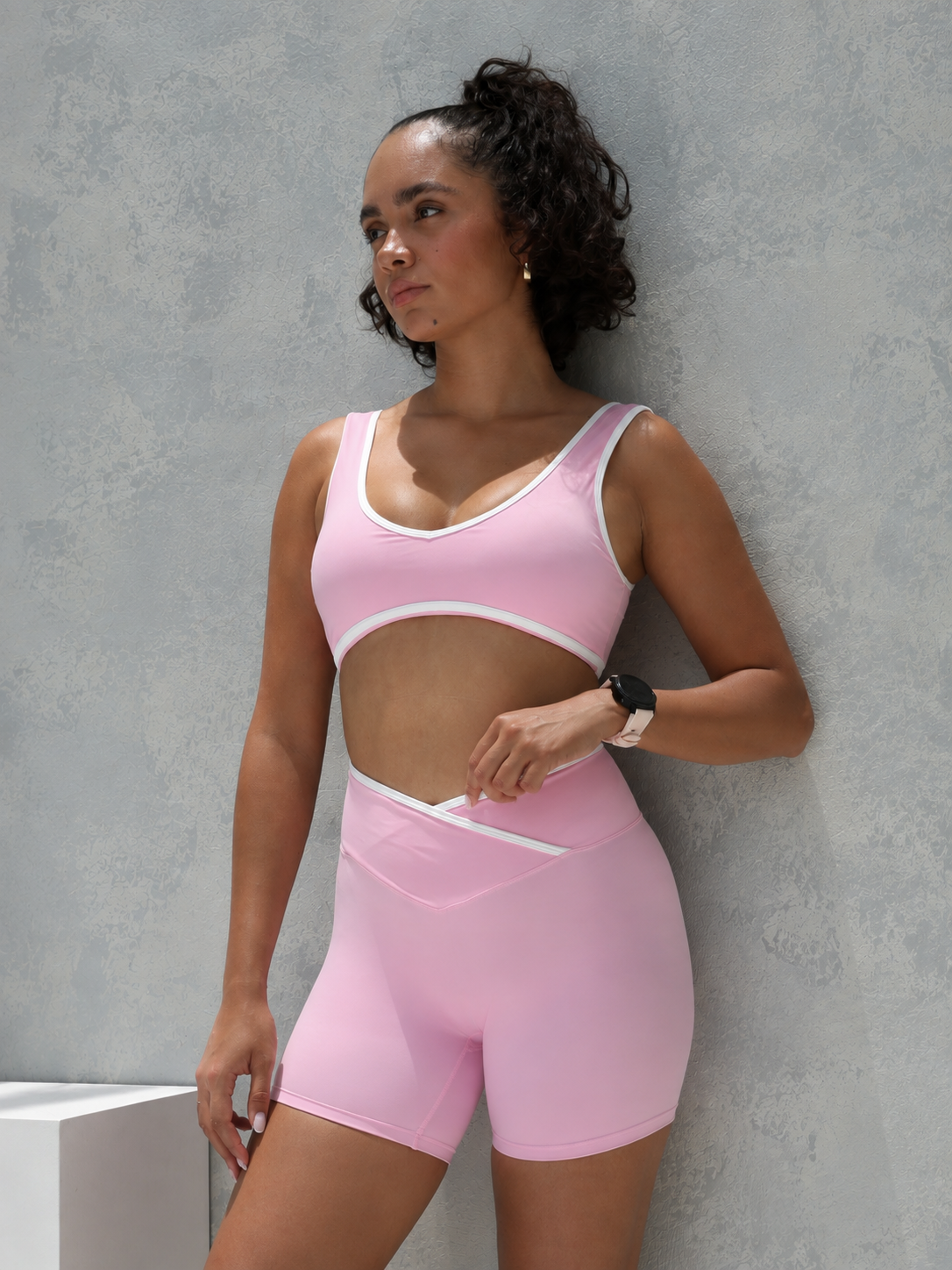 Contour Active Bra - Pink