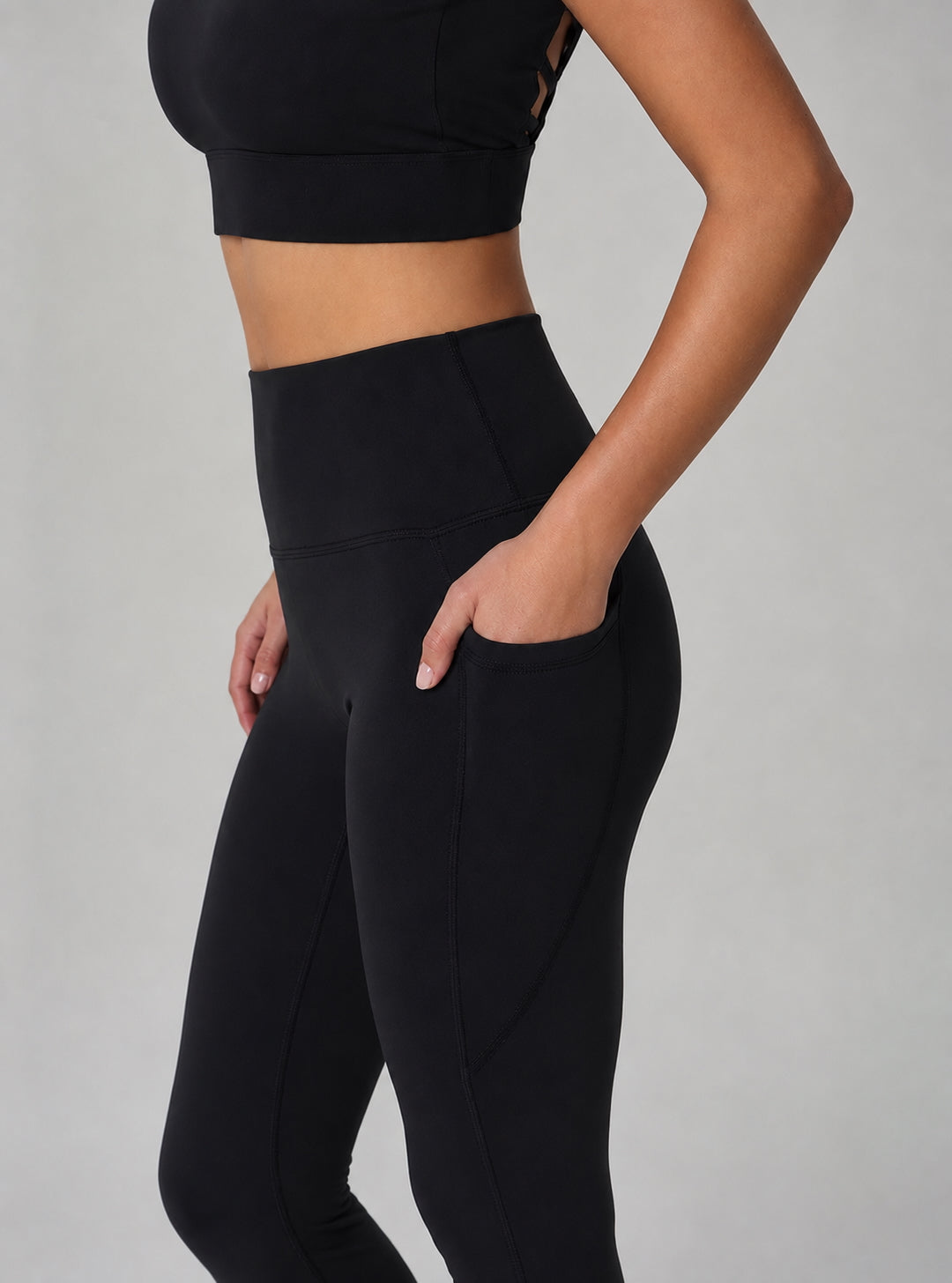 Lily Side Pocket Leggings - Black