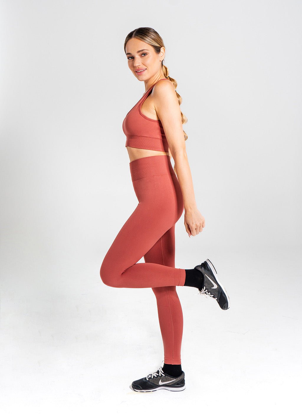Lyla Collection - Leggings - Maroon - MohukiSLeggings