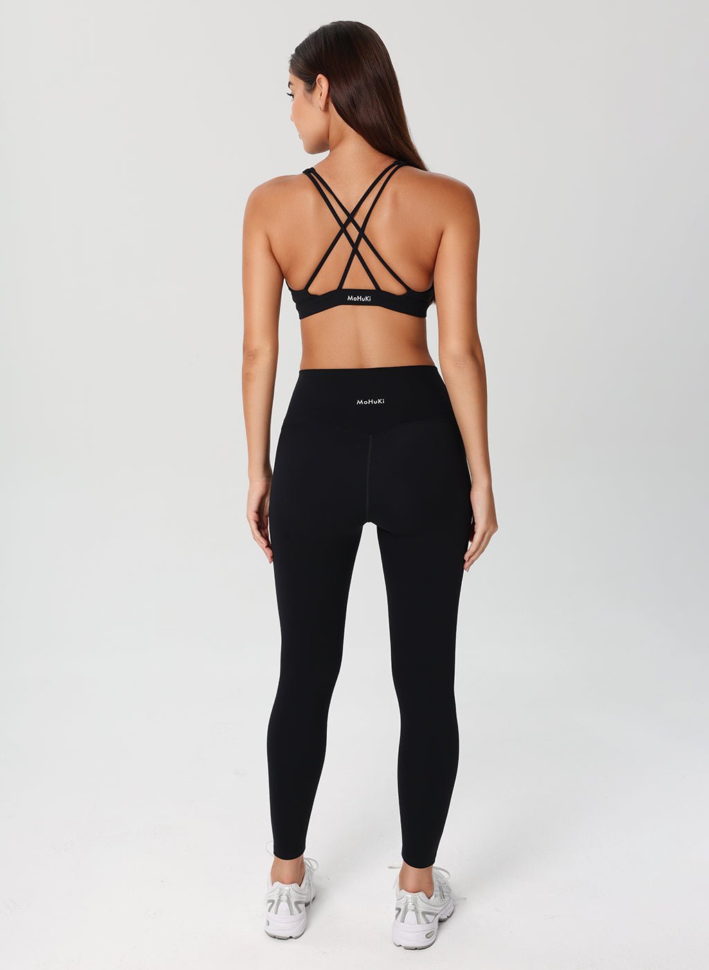 Olivia High Neck Sports Bra - Black - MohukiXSSports Bras